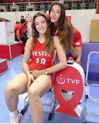 Zehra gunes girl ❤️🤞💞 Volleyball Queen 🤞 cute smile Zehra gunes 🤞❤️