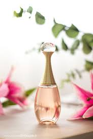 J Adore Injoy Une Nouvelle Interpretation Convaincante Le Journal De Crapette Parfum Dior Recettes De Parfum Collection De Parfums