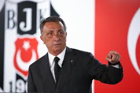 Ayrıca türkiye karabük demir çelik işletmeleri yönetim kurulu başkan yardımcılığı ve haddeciler derneği başkanlığı vazifelerini yürütmektedir. Besiktas Baskani Cebi 3 Milyar Borcu Veririm Diyen Varsa Hemen Gelsin Independent Turkce