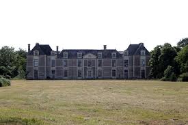 Chateau De La Guibourgere A Teille Chateau Chateau France Pays De La Loire