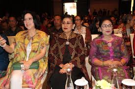 Yuk belajar asyik lewat beberapa kursus online berikut, genk. Ketua Dekranasda Bali Dorong Endek Dan Songket Dikembangkan Secara Inovatif Nusakini