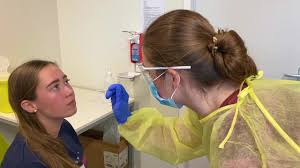 In het vo, mbo en ho is nog wel een mondkapje verplicht bij verplaatsingen in het gebouw. Zelftests Beschikbaar Nadat Het Hoger Onderwijs Hopelijk Open Gaat Erasmus Magazine