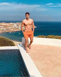 Footballeur professionnel au @fcbayern international français. Pin Auf Ben Pavard