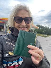 Pocket-sized Green Tejus Filofax