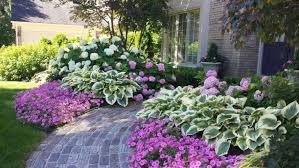 Stunning Front Yard Landscaping Ideas 40 Front Yard Landscaping Design Hydrangea Landscaping Front Yard Garden