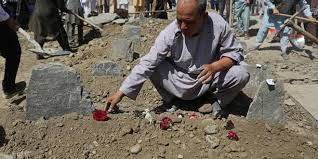 Plusieurs explosions à kaboul, un attentat ? Kaboul Un Attentat Suicide Fait 63 Morts Et 182 Blesses