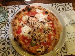 Check spelling or type a new query. Via Toledo Neapolitanische Pizza In Wien Vegetarisch Essen Gehen