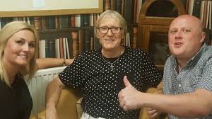 Check out inspiring examples of longthorne artwork on deviantart, and get inspired by our community of talented artists. Joe Longthorne Family And Friends Gallery Joe Longthorne Mbe Official Site