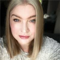 Sian Walker's Instagram, Twitter & Facebook