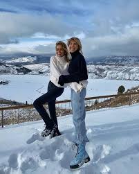 22årig tjej från ronneby med ett stort intresse för sång och musik. Pin By Frida Karlsson On Pics Snow Trip Skiing Outfit Skiing