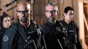 Джексон, колин фаррелл, мишель родригес и др. S W A T Get Caught Up On Season 1 So Many Shows