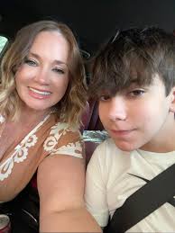 Follow to follow engagement in Gain and grow with Vee group