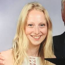 Isabel Lizardi's Instagram, Twitter & Facebook