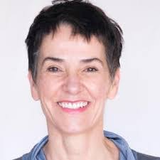 Elaine Waldo's Instagram, Twitter & Facebook