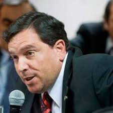 Biografia y Noticias de Fidel Sáenz ||| TresLineas.com.ar