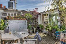 Appartement meublé de 100 m² dans une résidence de standing, gardien, parking avec ascenseur, 2 min de la place d'italie, 4 pièces, 3 chambres, cuisine équipée, salle à mangé, 2 salles de bain et wc, wc séparé, terrasse de 6 m², parking. A Vendre Dernier Etage Terrasse Rue De La Harpe Paris 75005 Les Loges Immobilier