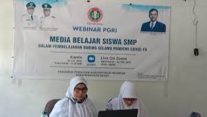 Contoh rpp satu lembar bahasa indonesia smp mts lengkap dan terbaru 2020 rpp satu lembar bahasa indonesia. Mgmp Bahasa Inggris Rayon 3 Pgri Abes Gelar Webinar