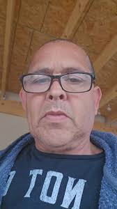 Gregory Aragon (@sexygogo)