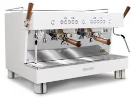 Even coffee geeks can struggle to choose the right espresso machine. Barista T Plus White Commercial Coffee Machine Ascaso