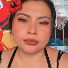 Gorras con aritos 🤭💜🧢