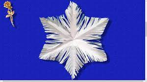 C'est amusant de voir la transformation du prénom en flocon de neige ! Flocon De Neige Decoupe En Papier Youtube