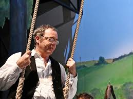 Rainald grebe comes from cologne, germany and was born in 1971. Theater Rainald Grebe Rat Von Effi Briest Als Schullekture Ab Maz Markische Allgemeine