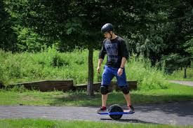 Designed and made in california to turn even a normal errand into an epic trip. Onewheel Nosedive Avoid The Crash E Surfer Magazine