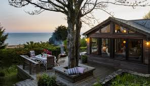 Stay In A Coastal Luxury Self Catering Cottage At Burton Bradstock In Dorset With Sea View Outdoor Swimming Pool Luxury Cottage Holiday Home Coastal Cottage