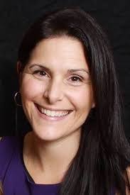 Lea Fleming's Instagram, Twitter & Facebook