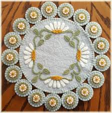 SUMMER BREEZE, Wool Applique Kit, Wool Applique, Daisy Summer Penny Rug  Kit, Candle Mat Kit, Daisy Applique Kit, Embroidery Kit