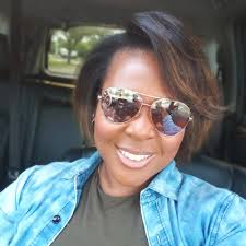 Who can recommend a personal trainer in Chicago for wedding preparation?