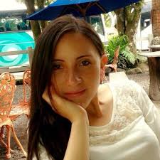 Kate Rincon (@kathebelle)