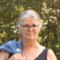 Martha Paradis's Instagram, Twitter & Facebook