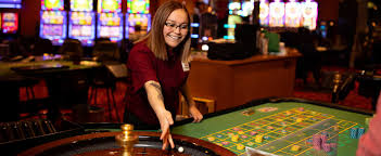 Online Casino Games – Benefits of Playing Different Web-based Casino Games