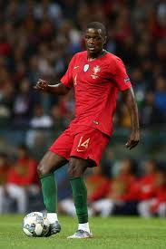 William silva de carvalho is a portuguese professional footballer who currently plays for the spanish club real betis and portugal national follow sportskeeda for more updates about william carvalho. William Carvalho Of Portugal In 2019 Voetbal