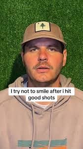 Sonny Kahn's Instagram, Twitter & Facebook