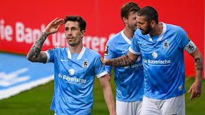 1860 münchen ist nach dem 4:1 gegen den vfb lübeck tabellenführer der 3. 1860 Munchen Steinhart Befordert Die Lowen Auf Rang Drei Kicker