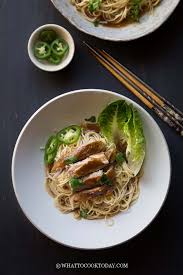 This pressure cooker chicken adobo and rice has everything going for it: Soy Sauce Chicken Noodles You Ji Mian