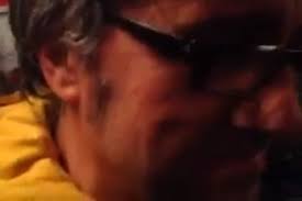 Il rocker di zocca oggi ha fatto pubblicamente, sui suoi social, gli auguri di buon compleanno a gaetano curreri, leader degli stadio, collaboratore e. Abuso Edilizio Per Scajola Una Casa Normale Non Ce L Ha Live Sicilia