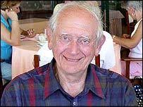 It is with great sadness we have learned of the death of Peter Duffey, the  author of Comets and Concordes. Peter passed away peacefully, surrounded by  his family,