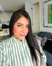 Arlenis Sanchez's Instagram, Twitter & Facebook