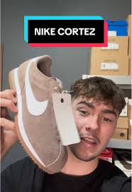 Kendrick Lamar Cortez Reps