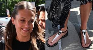 She has won various awards, including an academy award and a screen actors guild award, nominat. Alicia Vikander S Height Outfits Feet Legs And Net Worth