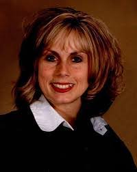 Iris Gilmore's Instagram, Twitter & Facebook