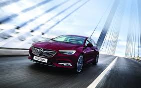 تعرف علي مواصفات وأسعار وعيوب ومميزات السيارة السيدان اوبل انسيجنيا 2020 opel insignia جراند سبورت الألمانية، وكافة المعلومات عنها والتجهيزات الاضافية التي حصلت عليها بالتفصيل في هذا الموضوع الشامل عن الجيل الثاني من اوبل. Ø£ÙˆØ¨Ù„ Ø¥Ù†Ø³ÙŠØ¬Ù†ÙŠØ§ Ø¬Ø±Ø§Ù†Ø¯ Ø³Ø¨ÙˆØ±Øª 2018 Ø§Ù„Ø¬Ø¯ÙŠØ¯Ø© ØªØ¸Ù‡Ø± Ø±Ø³Ù…ÙŠØ§ ÙÙŠ Ù…ØµØ± Motors Plus