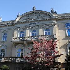 4 subsequently, on 5 june 2002, payment for the transaction was effected by dresdner, through its correspondent bank, the bank of new york, to the singapore branch of cimb (cimb Volksbank Dresden Bautzen Eg Hauptstelle Dresden Bank In Neustadt