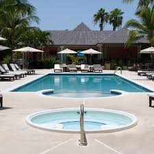 Ports Of Call Resort Located Across From Grace Bay Beach This Resort Features A Dive Shop 3 Restaurants And Free Wifi Providenciales International Airport Is 1