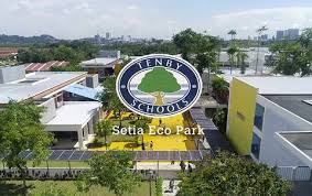Thành phố nằm cách 25 kilômét (16 dặm) về phía tây của thủ đô kuala lumpur. Tenby Schools International Malaysian National Curriculum