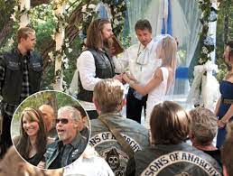 A Sons Of Anarchy Wedding First Look Tv Fanatic