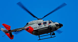 Der täter befand sich am donnerstagnachmittag noch auf der flucht. Nachrichten Espelkamp Vermisstenfall Polizei Sucht Frau Mit Grossaufgebot Hallo Minden